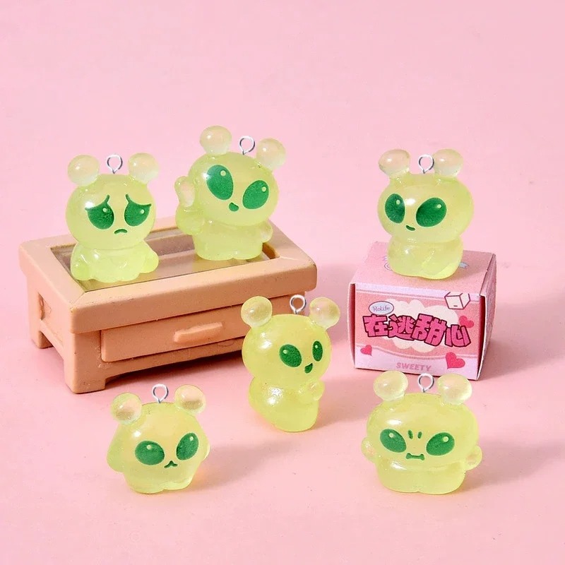 10Pcs Luminous Mini Green Alie - Resin Art Jewellery Kit ulasan dan harga