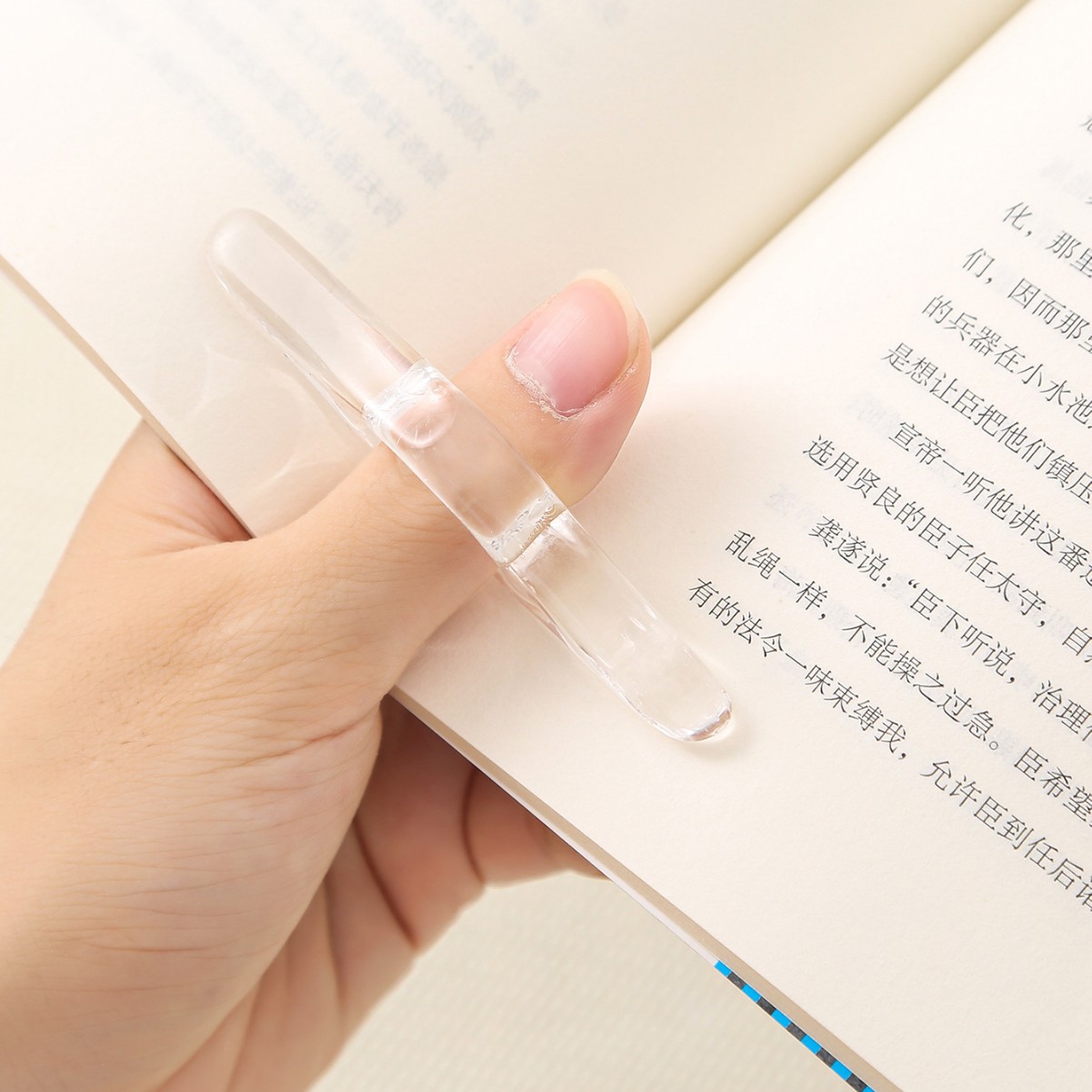 1PC Creative Resin Thumb Book  - Resin Art Book ulasan dan harga